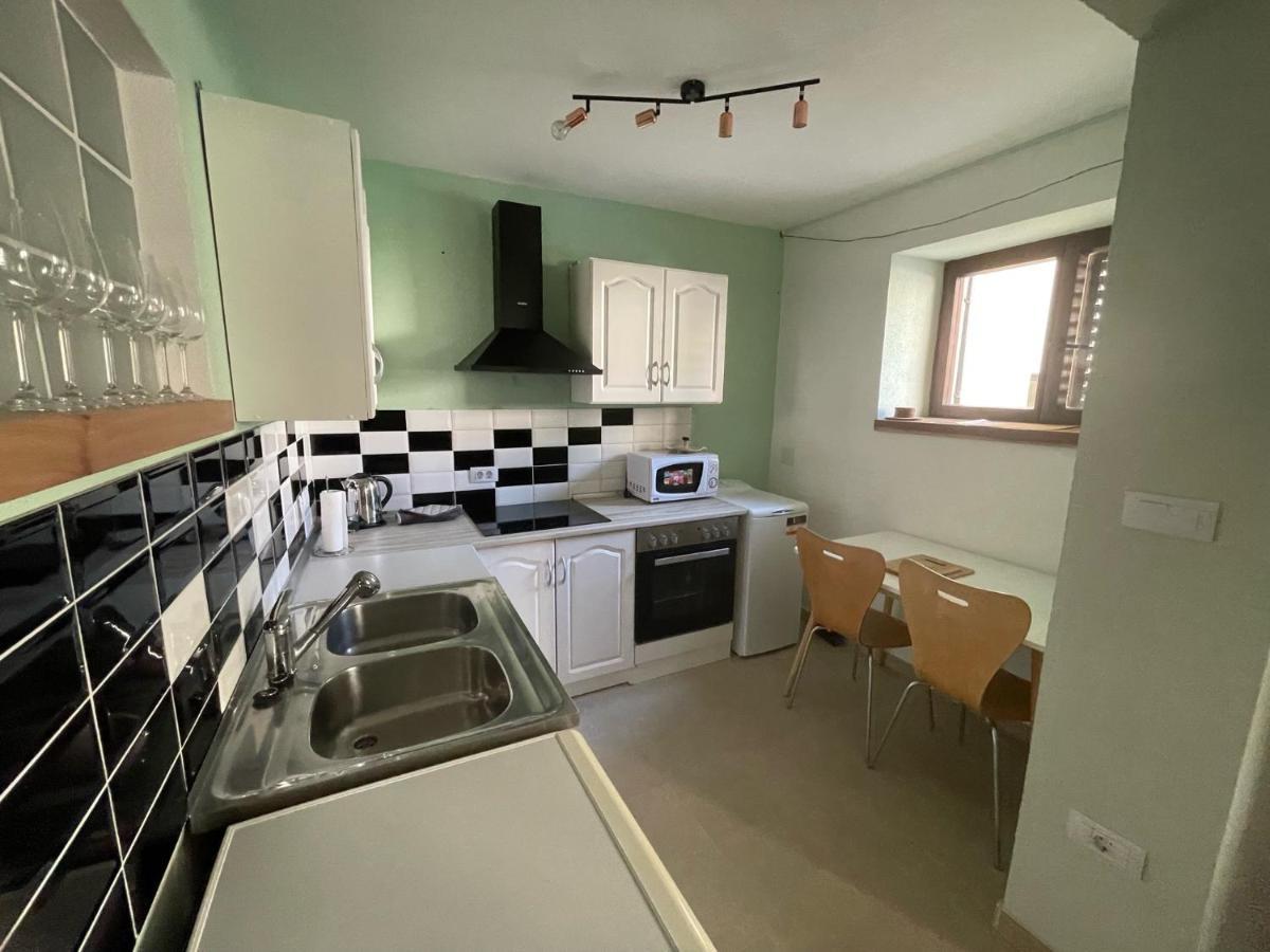 Old Square House - Hisa Na Starem Trgu Apartment Tolmin Luaran gambar