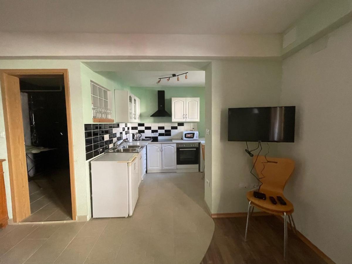Old Square House - Hisa Na Starem Trgu Apartment Tolmin Luaran gambar