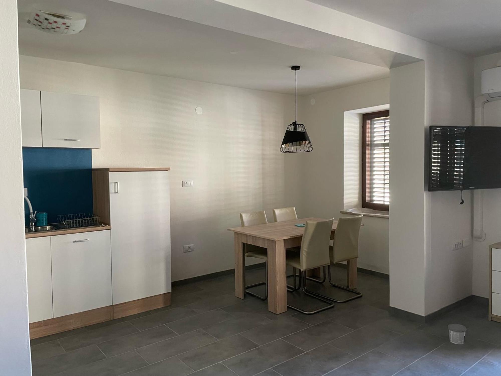 Old Square House - Hisa Na Starem Trgu Apartment Tolmin Luaran gambar